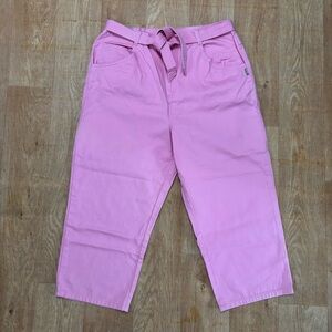 Bill Blass Pink Belted Capris Size 14